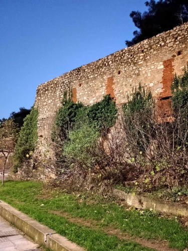 Τρεις νεότερες Θράσσες συγγραφείς γράφουν για την Ξάνθη.