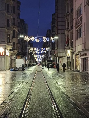 Ιστανμπούλ: Εκεί που συγκρούονται ήπειροι και αντηχεί η ιστορία