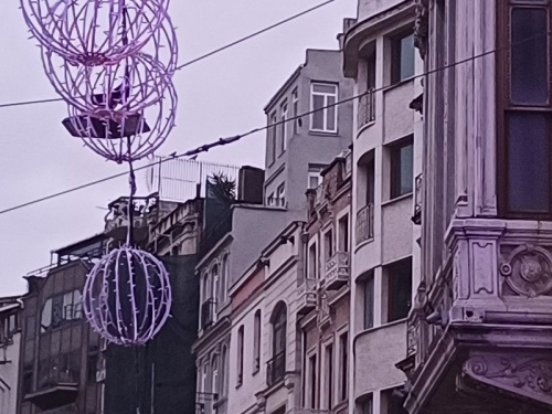 Ιστανμπούλ: Εκεί που συγκρούονται ήπειροι και αντηχεί η ιστορία