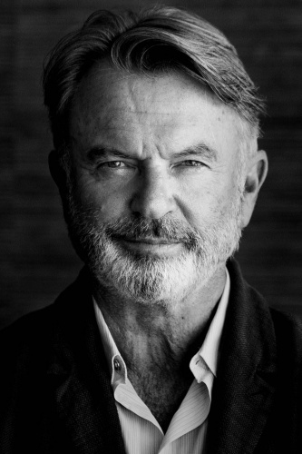 Αποχαιρετώντας τον Sam Neill: το σινεμά, το κρασί, μια πάπια κι ένα γουρούνι