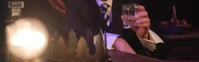 Δώδεκα νέες αφίξεις στα θέατρα της Αθήνας που δεν πρέπει να χάσετε μετά το Πάσχα