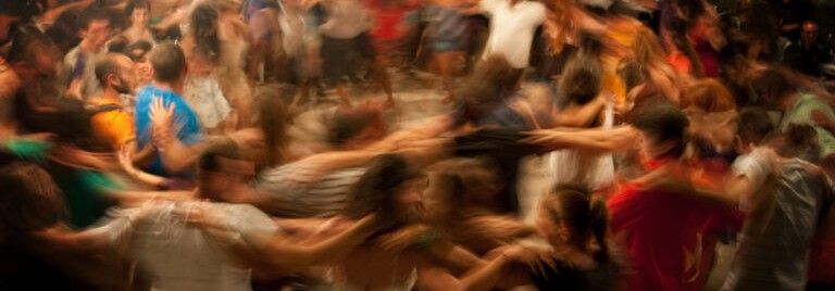 Αύγουστος στην Αθήνα: τα πανηγύρια που κάνουν την πόλη πιο υποφερτή